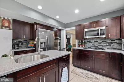 325 Toll Drive, Southampton, PA 18966 - Photo 10