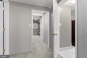 9 Newberry Ln, Levittown, PA 19054 - Photo 22