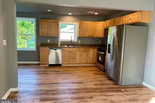 5517 Schumacher Dr, Bristol, PA 19007 - Photo 8