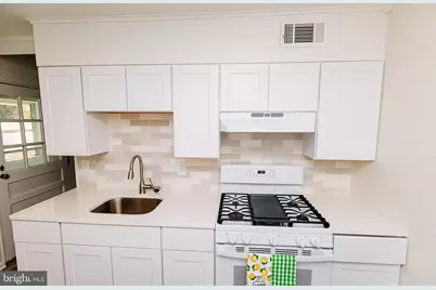 252 N Olds Boulevard, Fairless Hills, PA 19030 - Photo 8