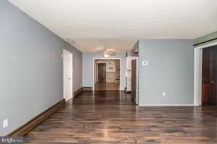 29 Vividleaf Ln, Levittown, PA 19054 - Photo 6