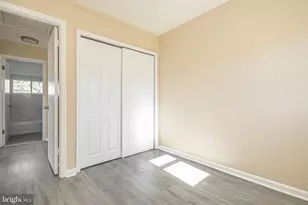 20 Serpentine Ln, Levittown, PA 19055 - Photo 20