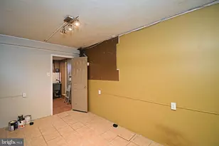 145 Beechwood Ave, Langhorne, PA 19047 - Photo 38