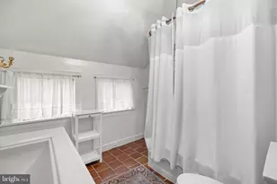 111 S State St, Newtown, PA 18940 - Photo 20