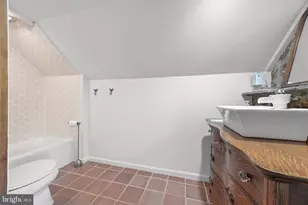 111 S State St, Newtown, PA 18940 - Photo 22