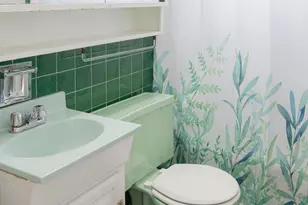 154 Juniper Dr, Levittown, PA 19056 - Photo 22