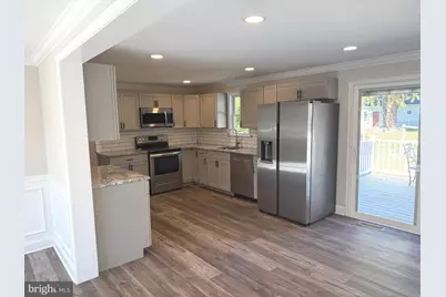 21 Lynns Court, Morrisville, PA 19067 - Photo 12