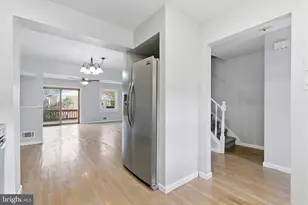 393 Rutgers Ct, Bensalem, PA 19020 - Photo 4