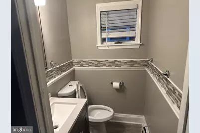 405 West Circle, Bristol, PA 19007 - Photo 6