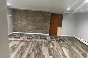 405 W Cir, Bristol, PA 19007 - Photo 18