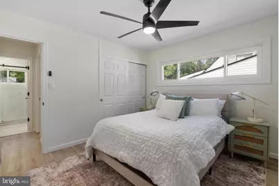 57 Middle Road, Levittown, PA 19056 - Photo 10