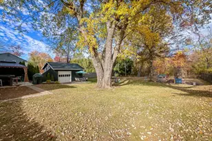 601 Austin Dr, Fairless Hills, PA 19030 - Photo 36