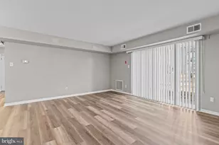 105 Hopkins Ct, Holland, PA 18966 - Photo 6