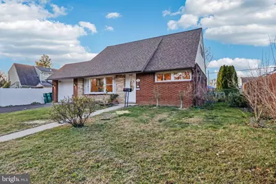 47 Plumbridge Drive, Levittown, PA 19056 - Photo 16