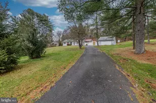 8979 Easton Rd, Ottsville, PA 18942 - Photo 2
