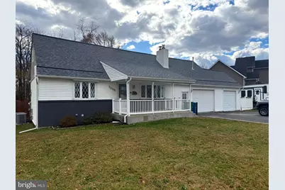 3006 Dixon Avenue, Bristol, PA 19007 - Photo 2