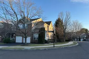 22 Brandywine Ct, Washington Crossing, PA 18977 - Photo 2