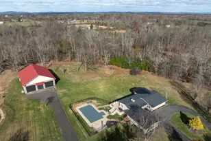 6469 Groveland Rd, Pipersville, PA 18947 - Photo 2