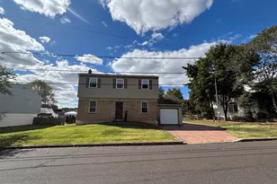 172 Chestnut St, Chalfont, PA 18914 - Photo 2