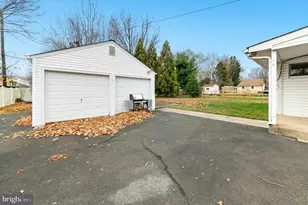 908 Circle Dr, Southampton, PA 18966 - Photo 30