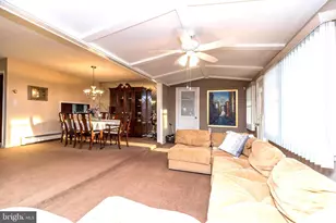 29 Hope Rd, Levittown, PA 19056 - Photo 26