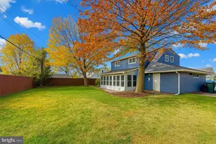 46 Hydrangea Rd, Levittown, PA 19056 - Photo 18