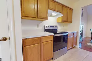 1033 Glen Manor Dr, Quakertown, PA 18951 - Photo 6