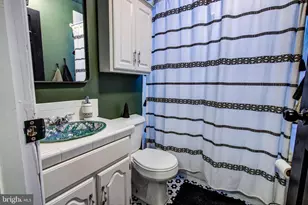 83 Indigo Rd, Levittown, PA 19057 - Photo 22
