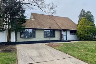 28 Cloister Rd, Levittown, PA 19057 - Photo 2