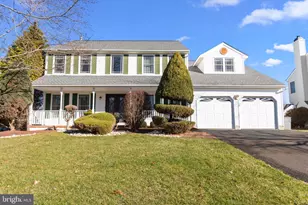 941 Meadow Glen Rd, Warminster, PA 18974 - Photo 2