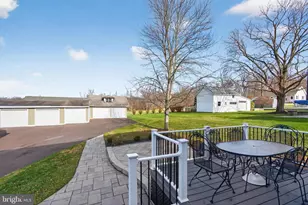 49 E Cherry Rd, Quakertown, PA 18951 - Photo 10
