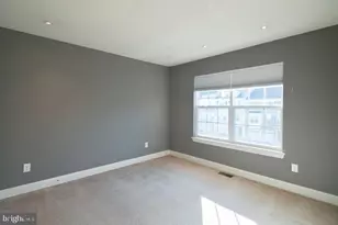 27127 Hickory Ln, Langhorne, PA 19047 - Photo 16