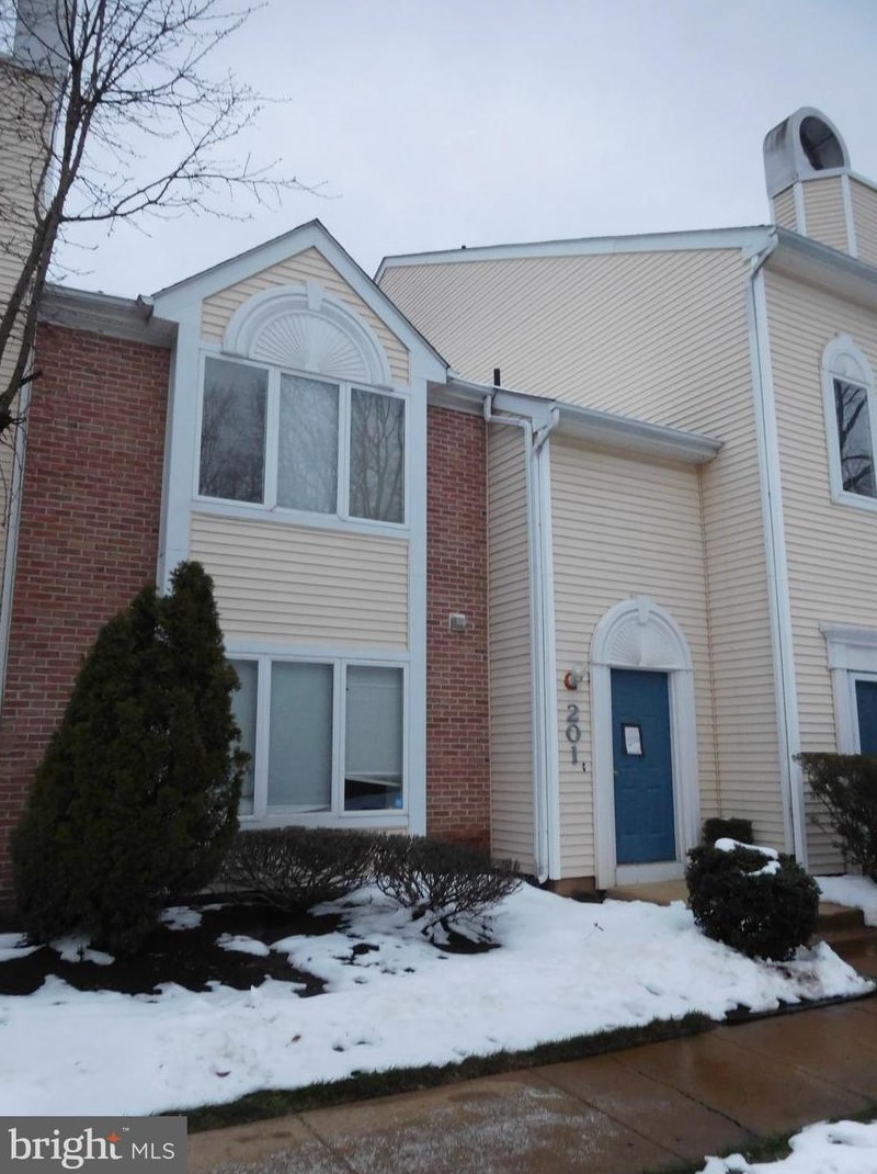 201 Devon Way, Levittown, PA 19057-3625