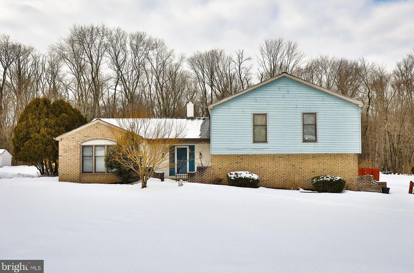 84 Skyline Dr, Chalfont, PA 18914-2821