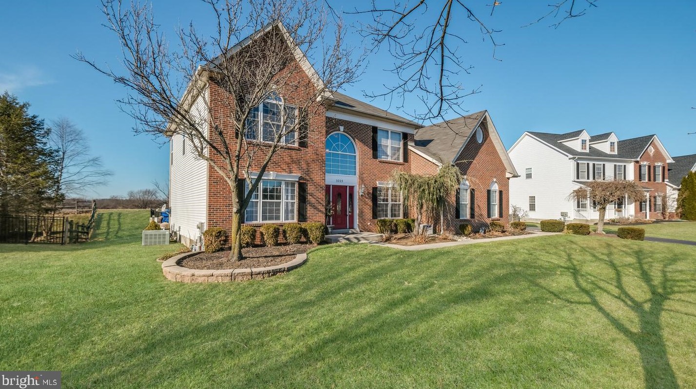 3223 Riding Ct, Chalfont, PA 18914-3745
