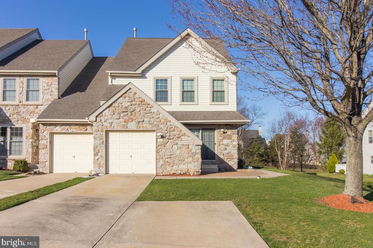 111 Suffield Ct, Chalfont, PA 18914-3937