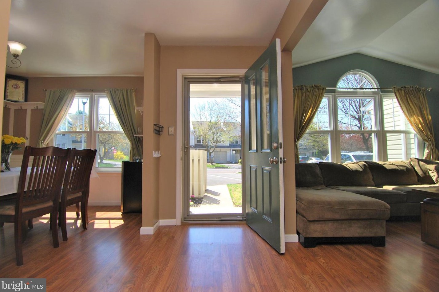216 Loch Alsh Dr, Chalfont, PA 18914-3945