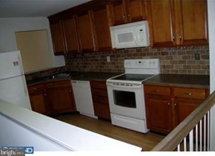 18010 Beacon Hill Dr, Southampton, PA 18966