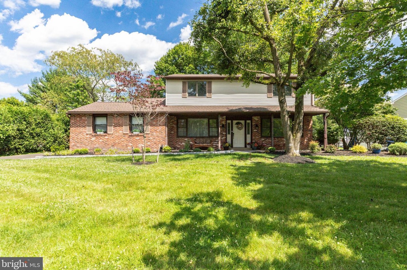 64 Rembrandt Ln, Southampton, PA 18966