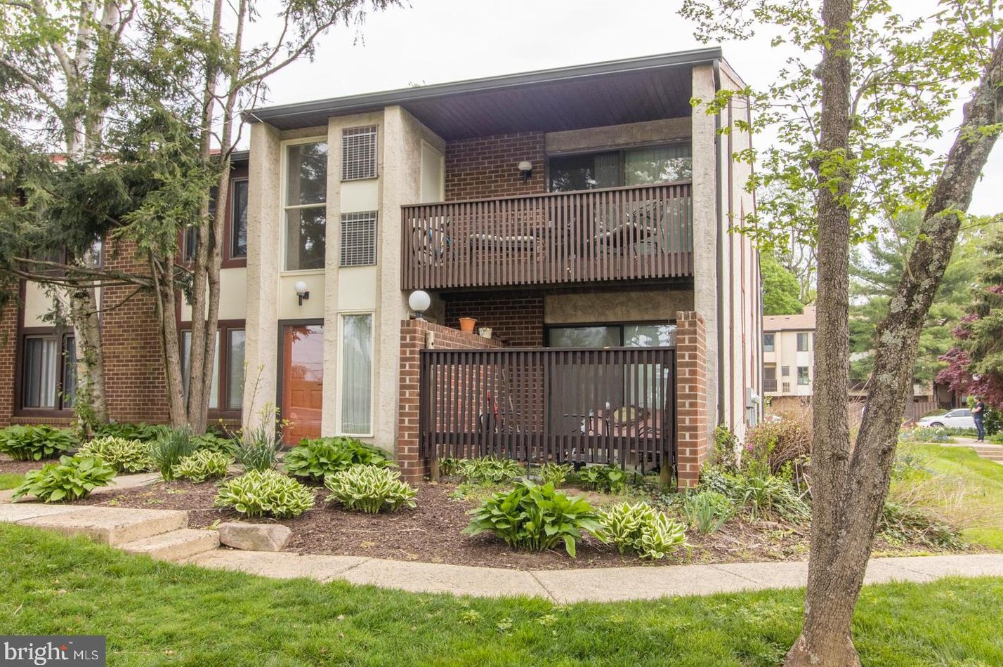 1 Aspen Way #17, Gardenville, PA 18901