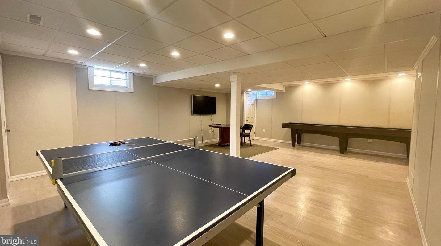 105 Aspen Dr, Sellersville PA  18960-1659 exterior