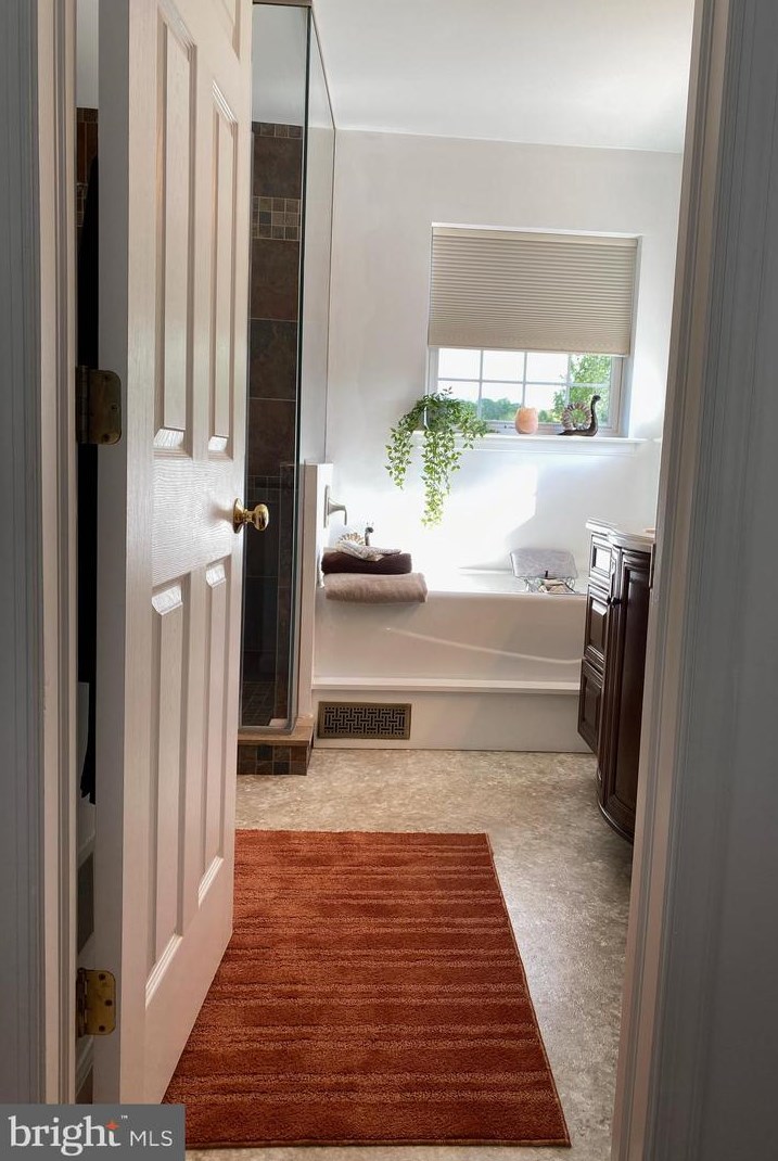 105 Aspen Dr, Sellersville PA  18960-1659 exterior