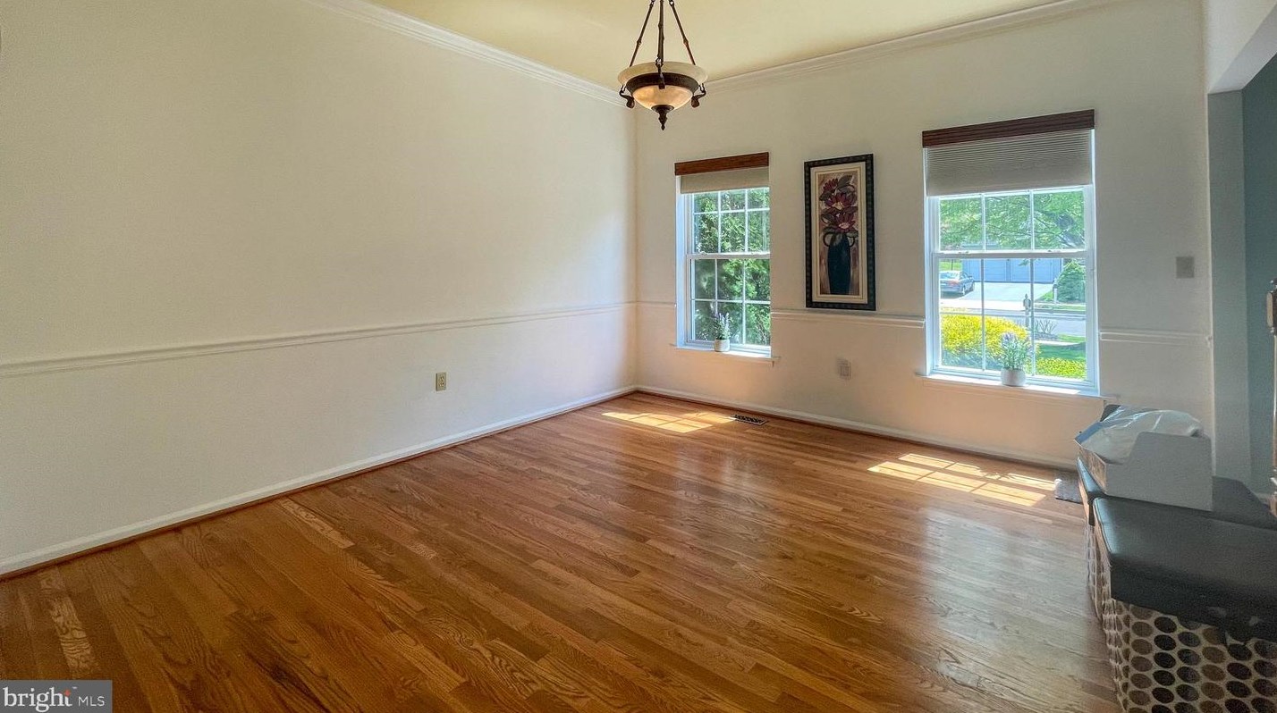 105 Aspen Dr, Sellersville PA  18960-1659 exterior