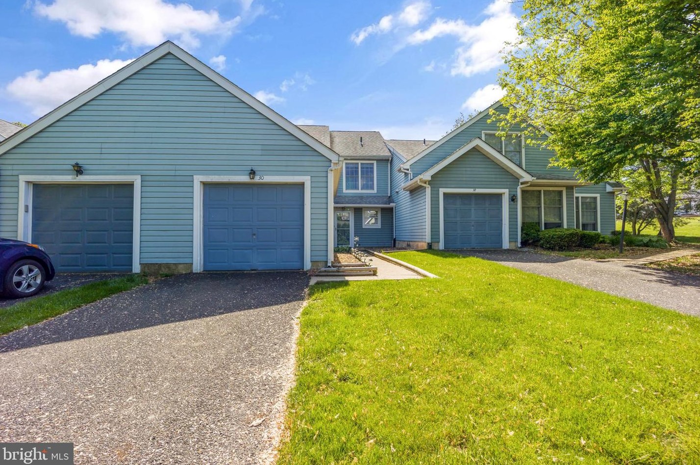30 Zachary Dr, Chalfont, PA 18914-4014