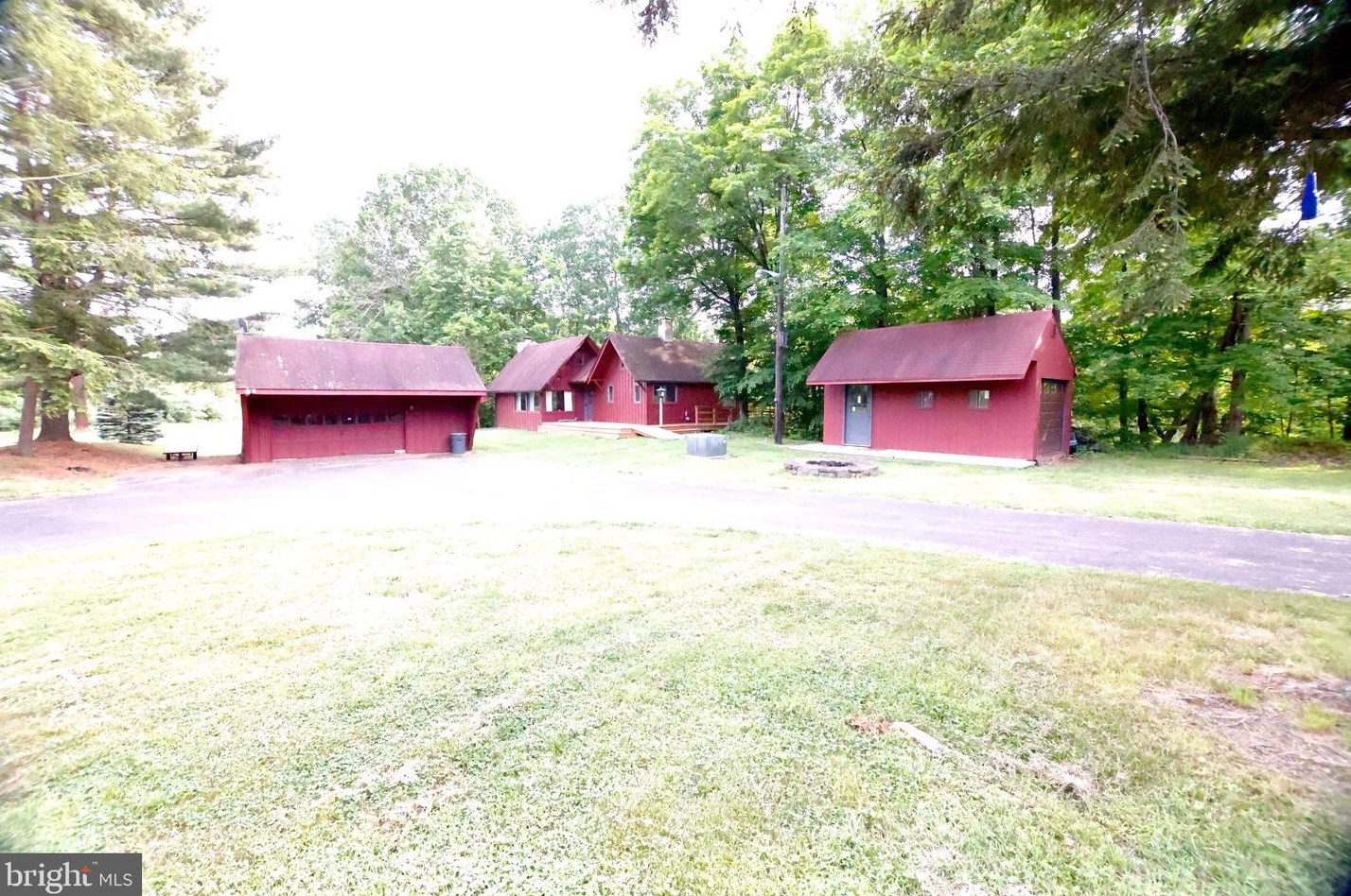 1655 Mill Rd, Furlong, PA 18925-1455