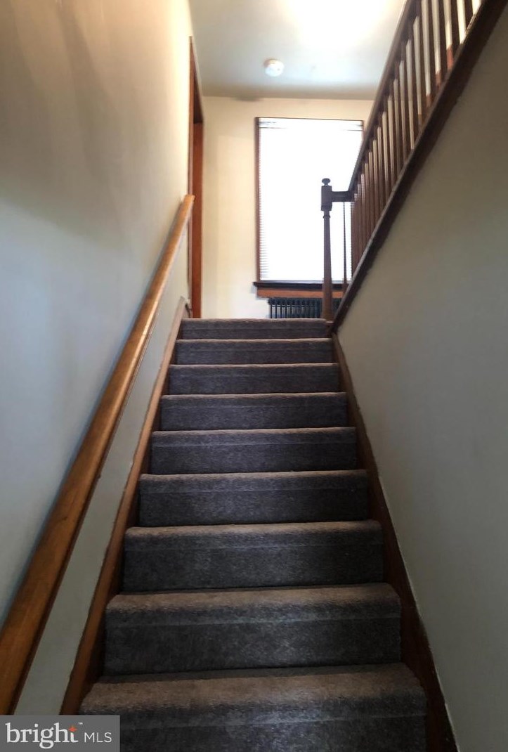 194 Shewell Ave #c, Gardenville, PA 18901