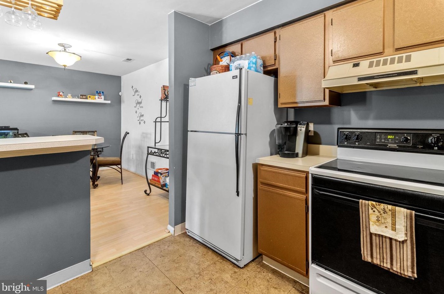 255 Devon Way, Levittown, PA 19057-3630