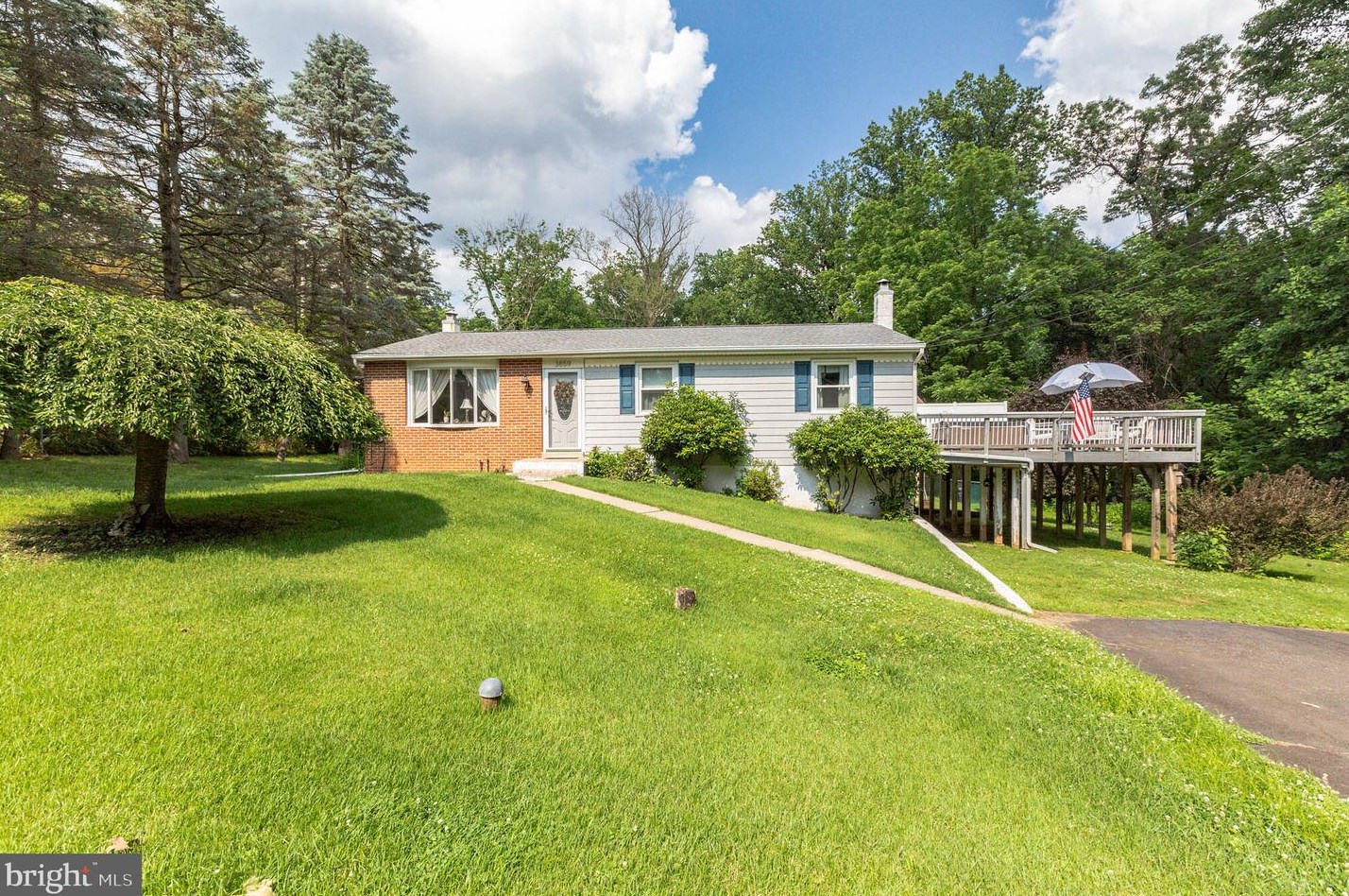 3859 Moosewood Ave, Langhorne, PA 19053-7923
