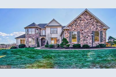 315 Pennington Drive, Mechanicsburg, PA 17055 - Photo 1