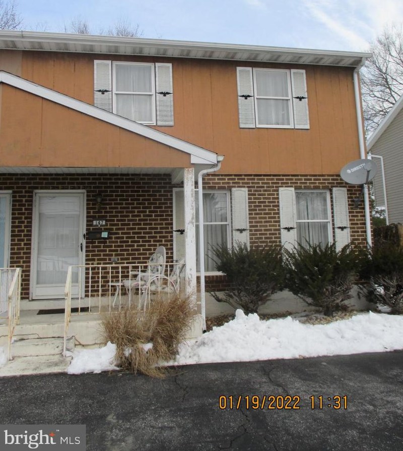 147 W South St, Carlisle, PA 17013